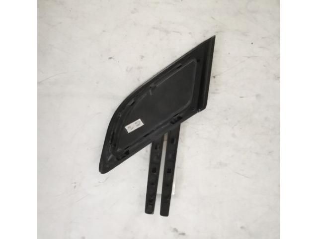 bontott LAND ROVER RANGE ROVER Jobb első Sárvédő Díszléc