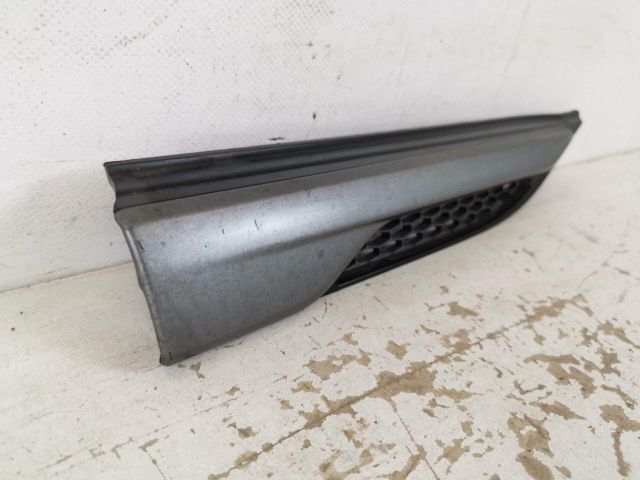 bontott LAND ROVER RANGE ROVER Jobb első Sárvédő Díszléc