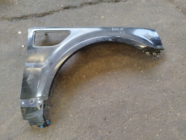 bontott LAND ROVER RANGE ROVER Jobb első Sárvédő