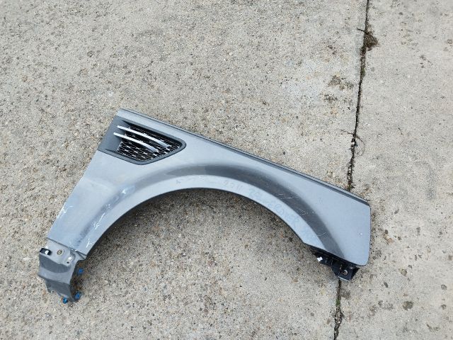 bontott LAND ROVER RANGE ROVER Jobb első Sárvédő