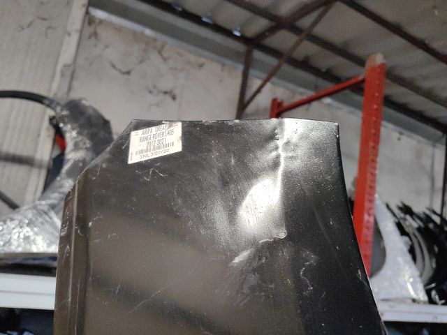 bontott LAND ROVER RANGE ROVER Jobb első Sárvédő