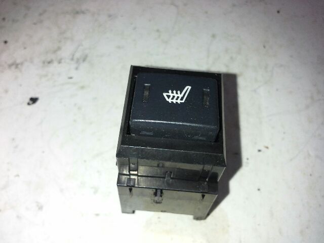 bontott LAND ROVER RANGE ROVER Jobb első Ülésfűtés Kapcsoló