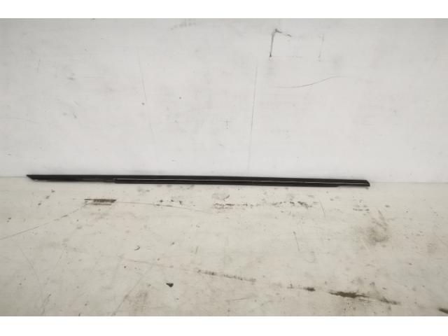 bontott LAND ROVER RANGE ROVER Jobb első Vízlehúzó Gumicsík