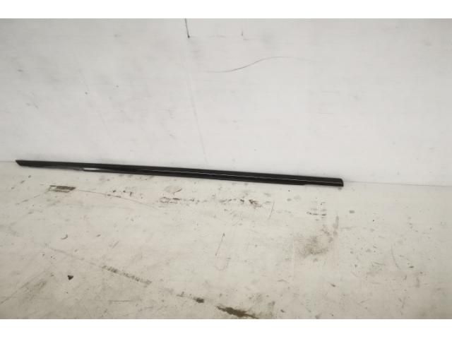 bontott LAND ROVER RANGE ROVER Jobb első Vízlehúzó Gumicsík