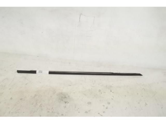 bontott LAND ROVER RANGE ROVER Jobb első Vízlehúzó Gumicsík