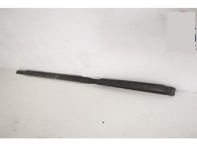 bontott LAND ROVER RANGE ROVER Jobb első Vízlehúzó Gumicsík