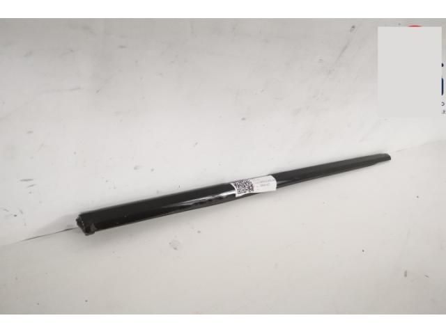 bontott LAND ROVER RANGE ROVER Jobb első Vízlehúzó Gumicsík