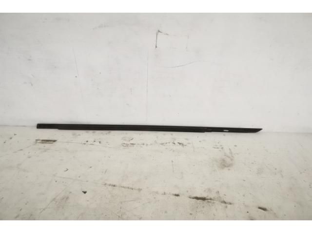 bontott LAND ROVER RANGE ROVER Jobb első Vízlehúzó Gumicsík