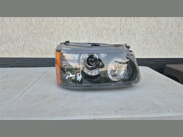 bontott LAND ROVER RANGE ROVER Jobb Fényszóró