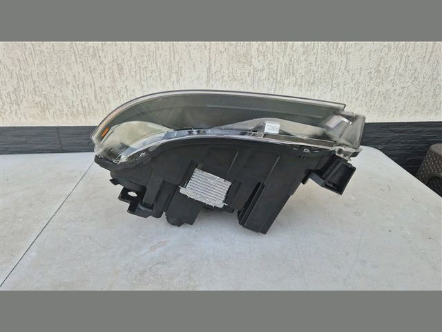 bontott LAND ROVER RANGE ROVER Jobb Fényszóró