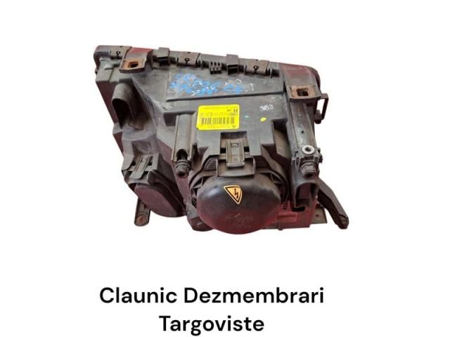 bontott LAND ROVER RANGE ROVER Jobb Fényszóró