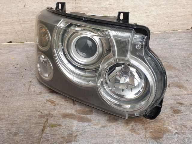 bontott LAND ROVER RANGE ROVER Jobb Fényszóró