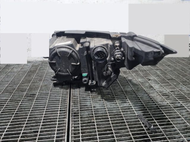 bontott LAND ROVER RANGE ROVER Jobb Fényszóró