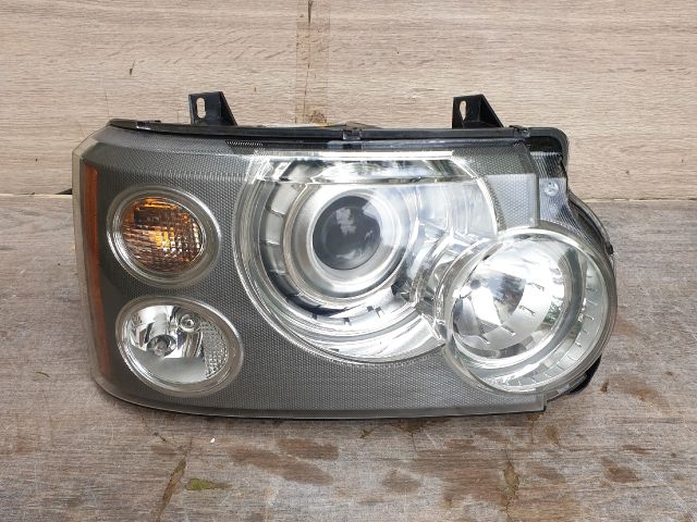 bontott LAND ROVER RANGE ROVER Jobb Fényszóró