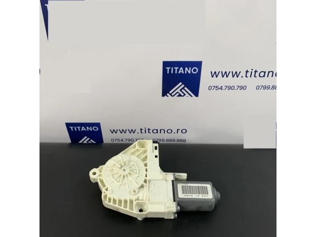 bontott LAND ROVER RANGE ROVER Jobb hátsó Ablakemelő Motor