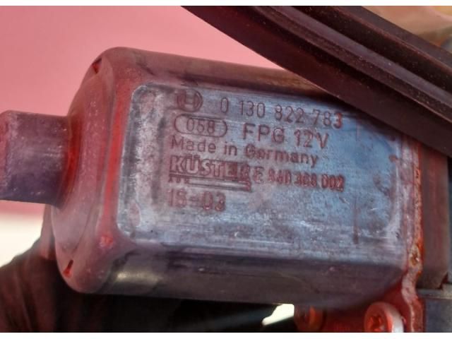 bontott LAND ROVER RANGE ROVER Jobb hátsó Ablakemelő Szerkezet (Elektromos)