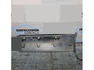 bontott LAND ROVER RANGE ROVER Jobb hátsó Ajtó Díszléc