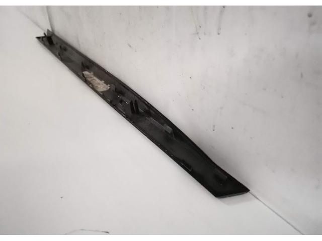 bontott LAND ROVER RANGE ROVER Jobb hátsó Ajtó Díszléc