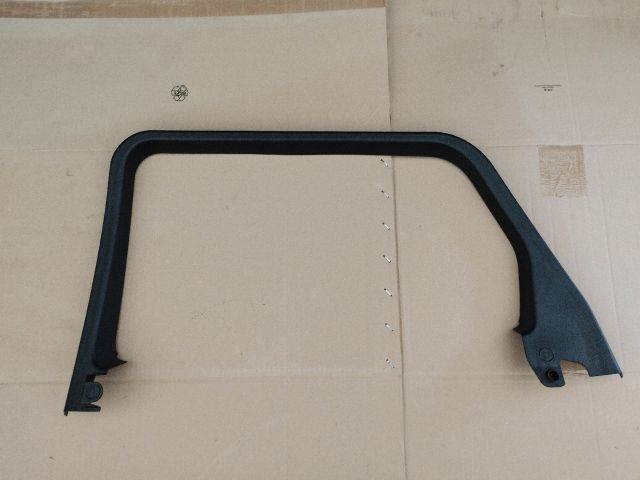 bontott LAND ROVER RANGE ROVER Jobb hátsó Ajtó Kárpit Díszléc