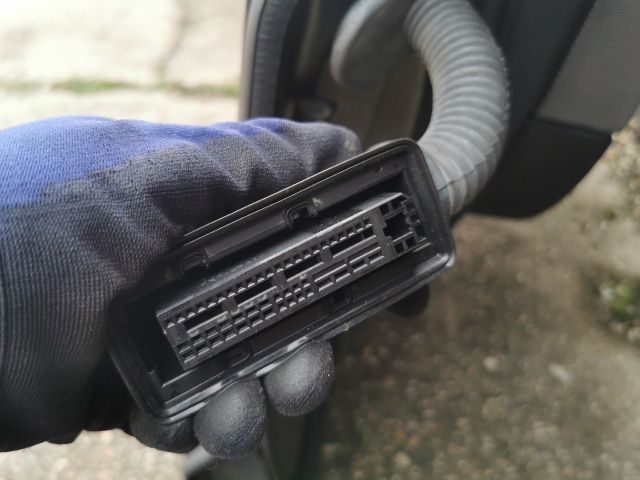 bontott LAND ROVER RANGE ROVER Jobb hátsó Ajtó (Üres lemez)