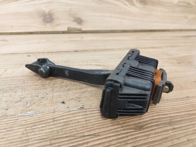 bontott LAND ROVER RANGE ROVER Jobb hátsó Ajtóhatároló