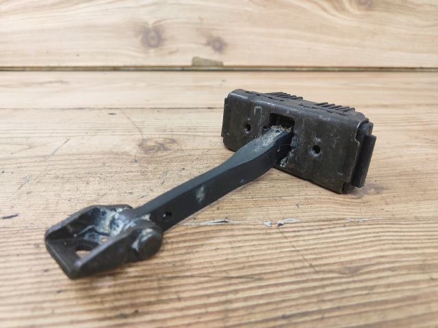 bontott LAND ROVER RANGE ROVER Jobb hátsó Ajtóhatároló