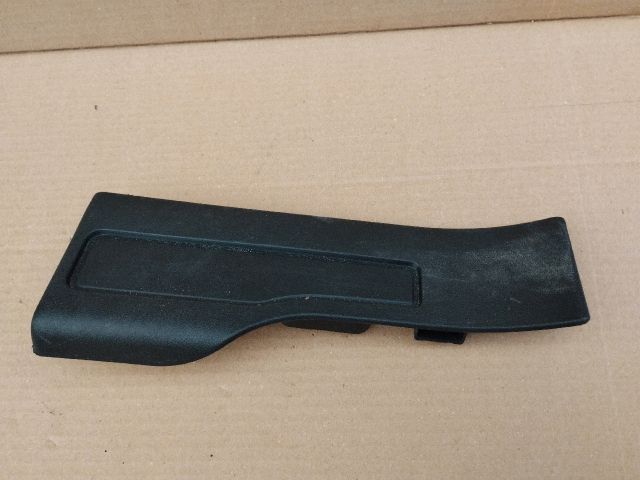 bontott LAND ROVER RANGE ROVER Jobb hátsó Belső Küszöb Burkolat