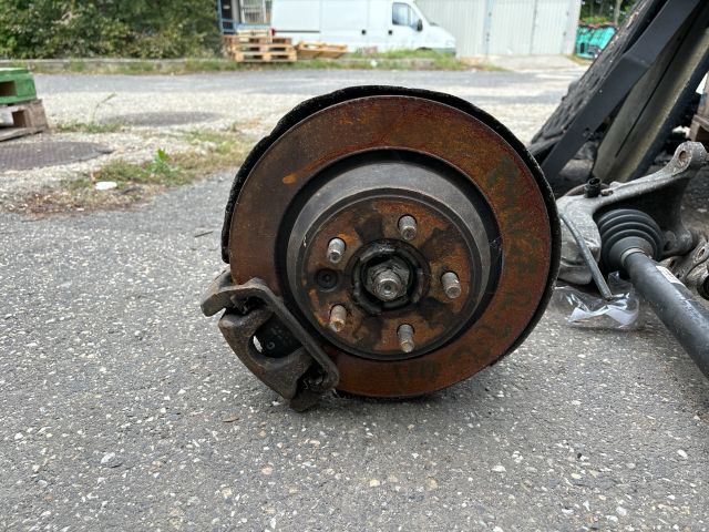 bontott LAND ROVER RANGE ROVER Jobb hátsó Csonkállvány Kerékaggyal