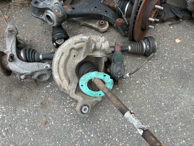 bontott LAND ROVER RANGE ROVER Jobb hátsó Csonkállvány Kerékaggyal