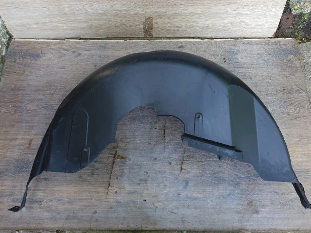 bontott LAND ROVER RANGE ROVER Jobb hátsó Dobbetét (Kerékjárati, Műanyag)