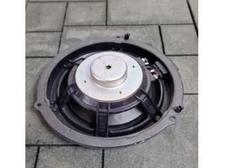 bontott LAND ROVER RANGE ROVER Jobb hátsó Hangszóró