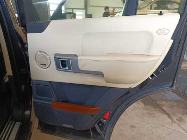 bontott LAND ROVER RANGE ROVER Jobb hátsó Kapaszkodó (Felső)