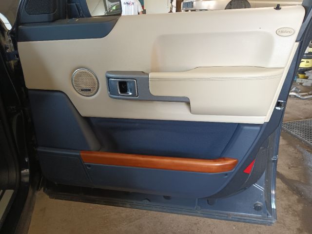 bontott LAND ROVER RANGE ROVER Jobb hátsó Kapaszkodó (Felső)