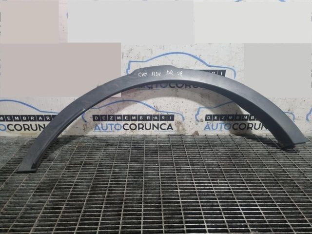 bontott LAND ROVER RANGE ROVER Jobb hátsó Sárvédő Díszléc