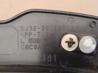 bontott LAND ROVER RANGE ROVER Jobb hátsó Sárvédő Díszléc