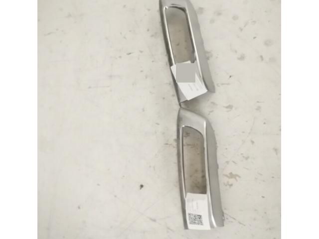 bontott LAND ROVER RANGE ROVER Jobb Ködfényszóró Lámpakeret