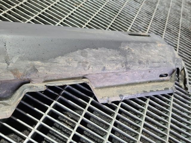 bontott LAND ROVER RANGE ROVER Jobb Küszöb