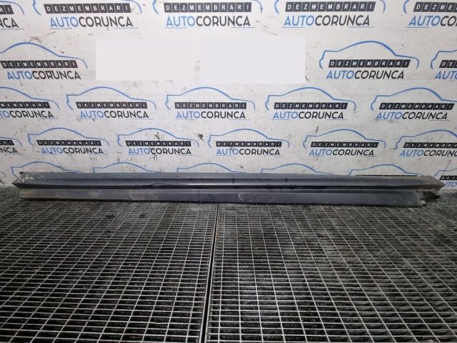 bontott LAND ROVER RANGE ROVER Jobb Küszöb