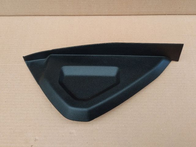 bontott LAND ROVER RANGE ROVER Jobb Műszerfal Oldalkárpit