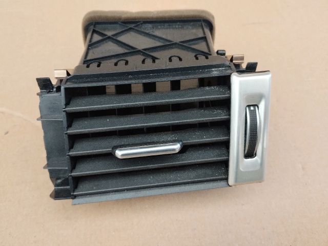 bontott LAND ROVER RANGE ROVER Jobb Szellőző