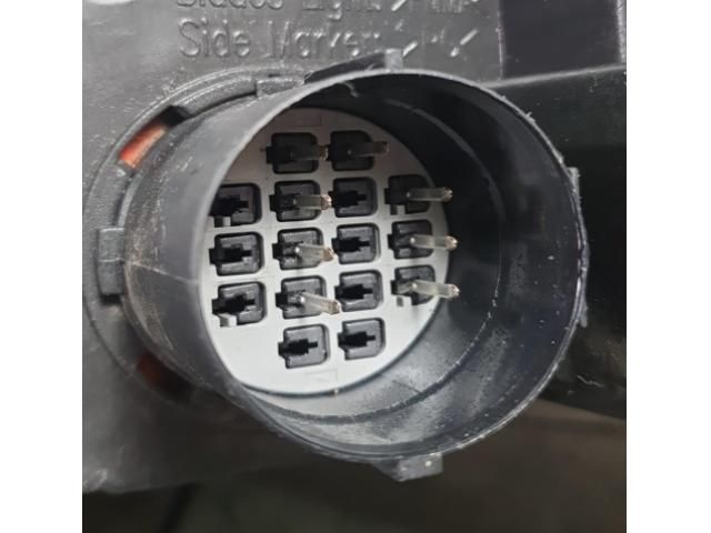 bontott LAND ROVER RANGE ROVER Jobb Xenon Fényszóró