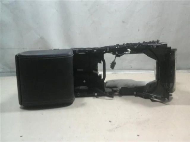 bontott LAND ROVER RANGE ROVER Könyöklő