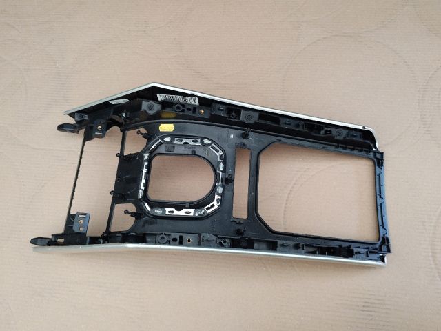 bontott LAND ROVER RANGE ROVER Középkonzol Keret