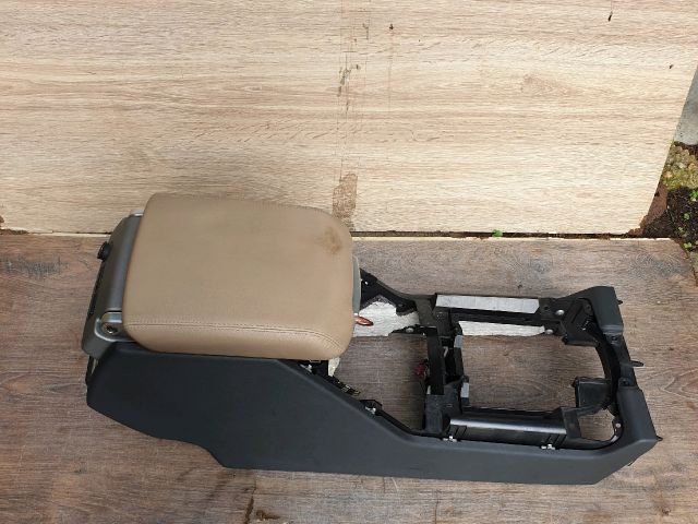 bontott LAND ROVER RANGE ROVER Középkonzol Keret