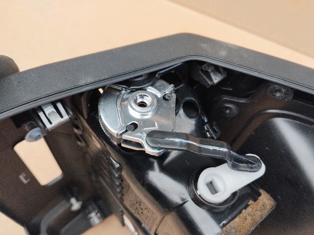 bontott LAND ROVER RANGE ROVER Középső Kardánbox Burkolat