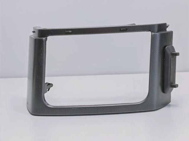 bontott LAND ROVER RANGE ROVER Középső Műszerfal Díszléc