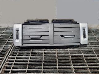 bontott LAND ROVER RANGE ROVER Középső Szellőző