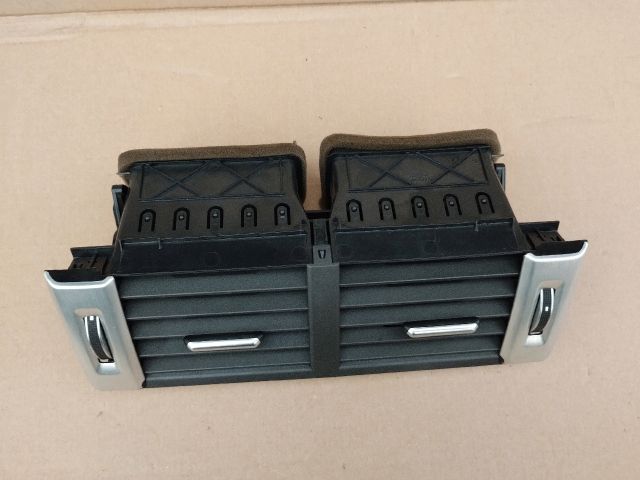 bontott LAND ROVER RANGE ROVER Középső Szellőző