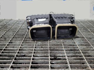 bontott LAND ROVER RANGE ROVER Középső Szellőző