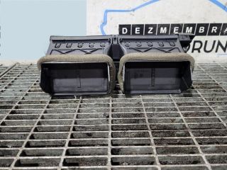 bontott LAND ROVER RANGE ROVER Középső Szellőző